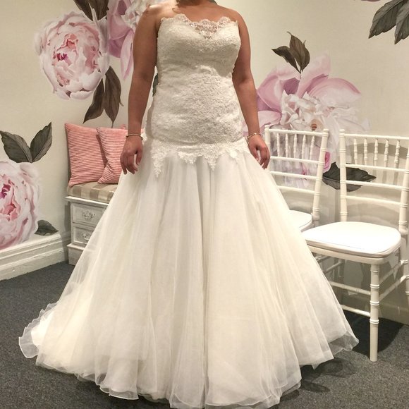 PLUS SIZE ROZ LA KELIN WEDDING GOWN! - Picture 2 of 8